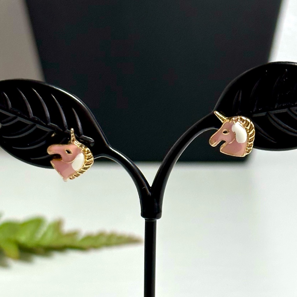 Unicorn studs
